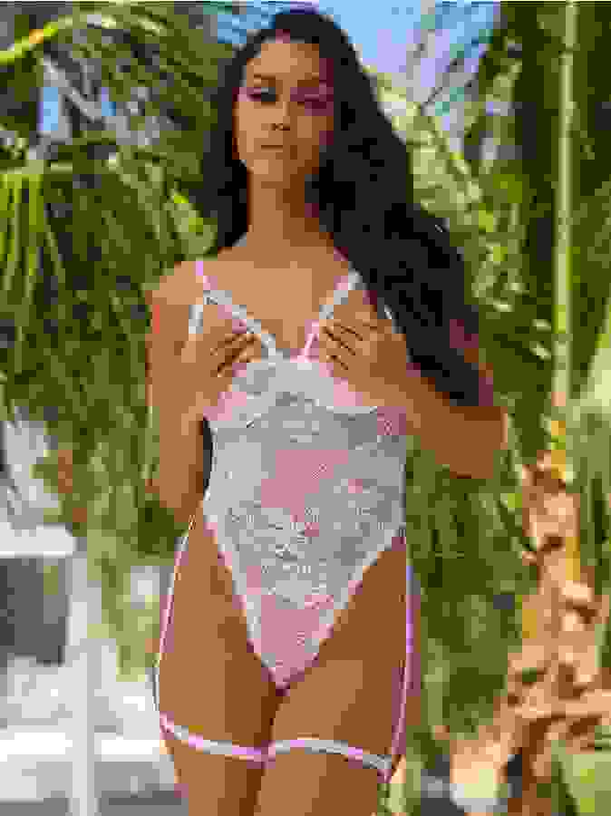 Oh La La Cheri Elayne White Open-Cup Crotchless Lace Body with Garter Straps, White, hi-res